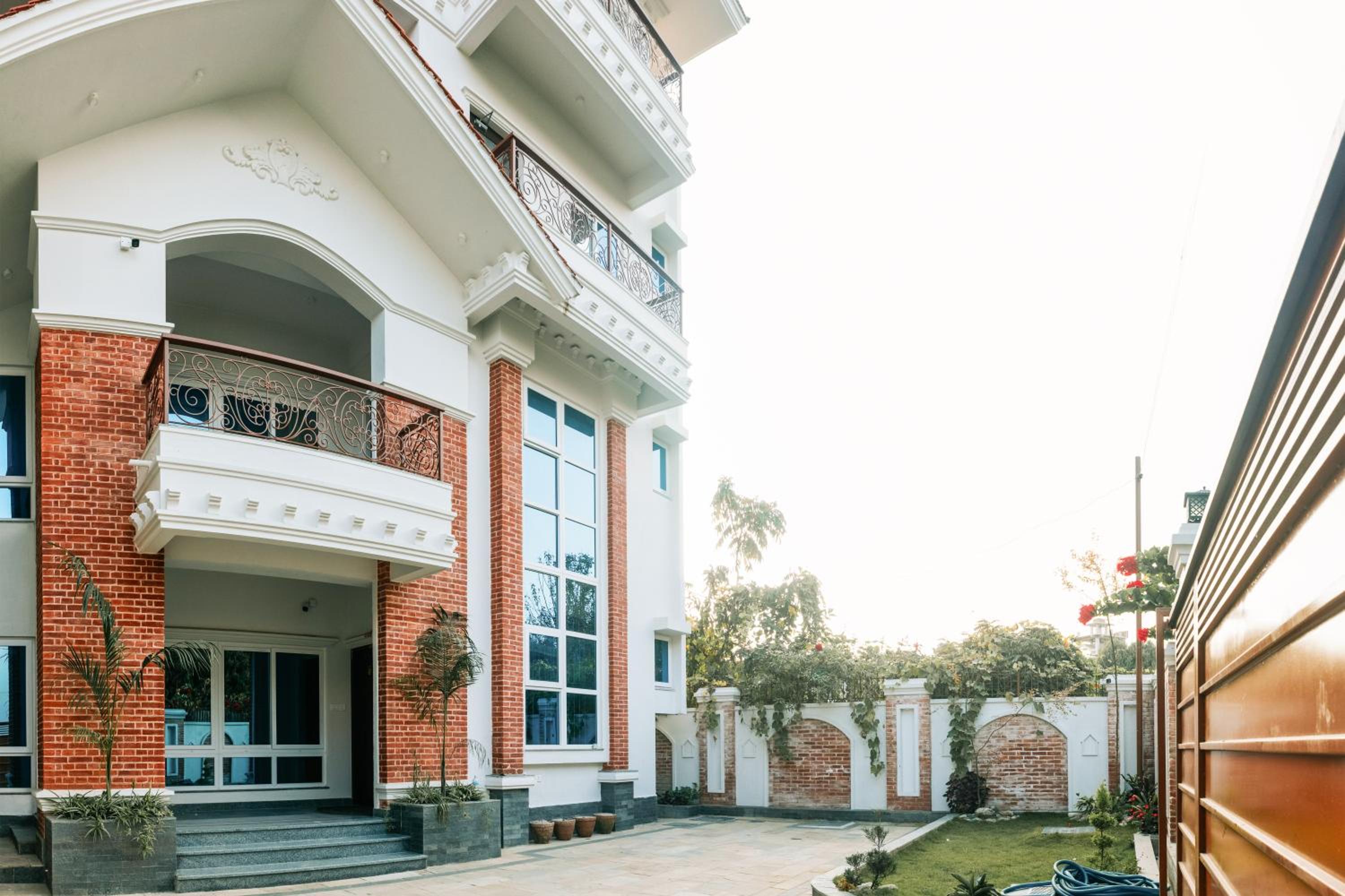 2BHK Serviced Apartment at heart of city view 2