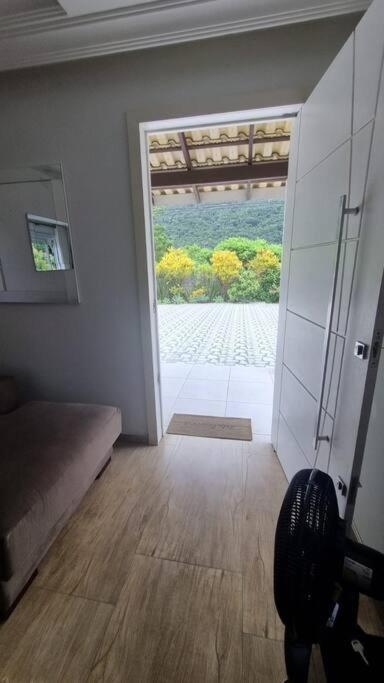 Casa 3 quartos, Praia Moçambique Floripa, SC