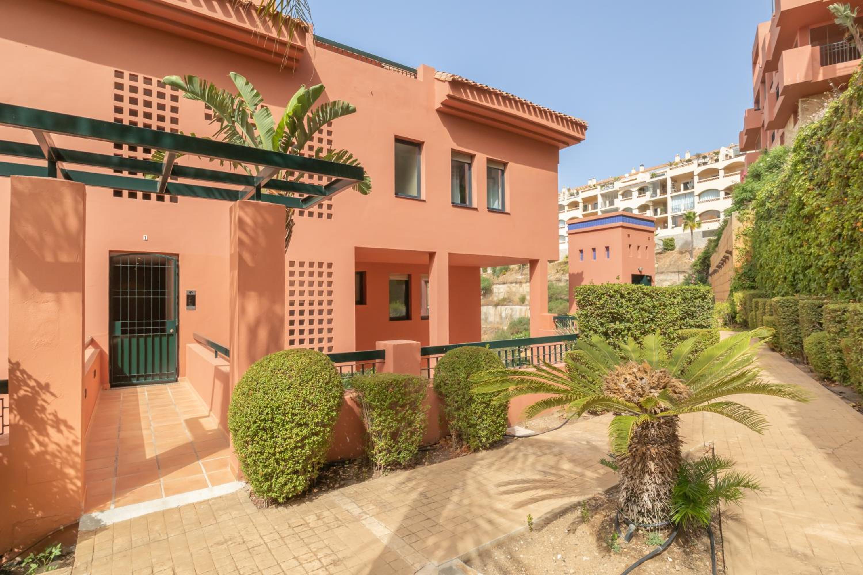Calma Cascada Seaview Apartment