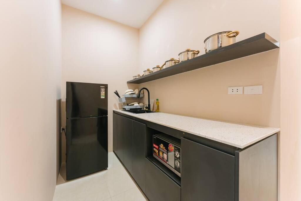 Elvevator Superlocation Morden Apt
