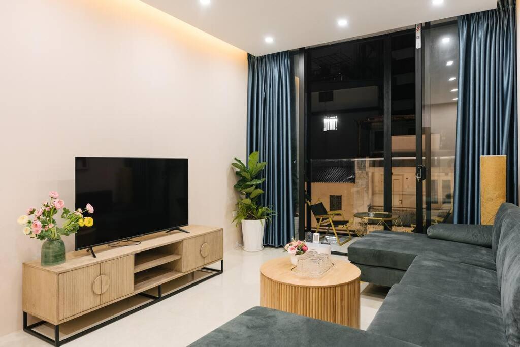 Elvevator Superlocation Morden Apt