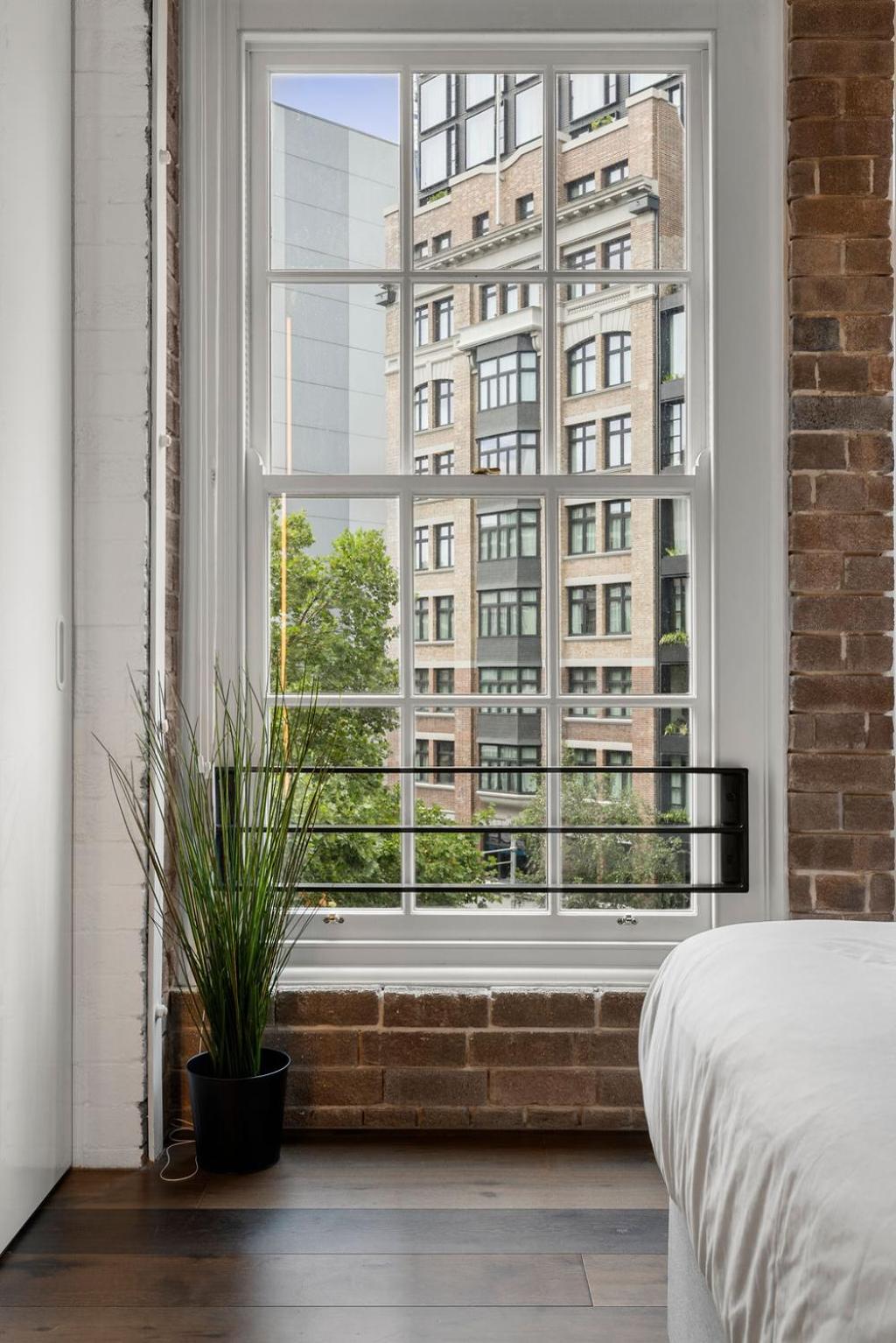 Chic 2-Bedroom in Surry Hills