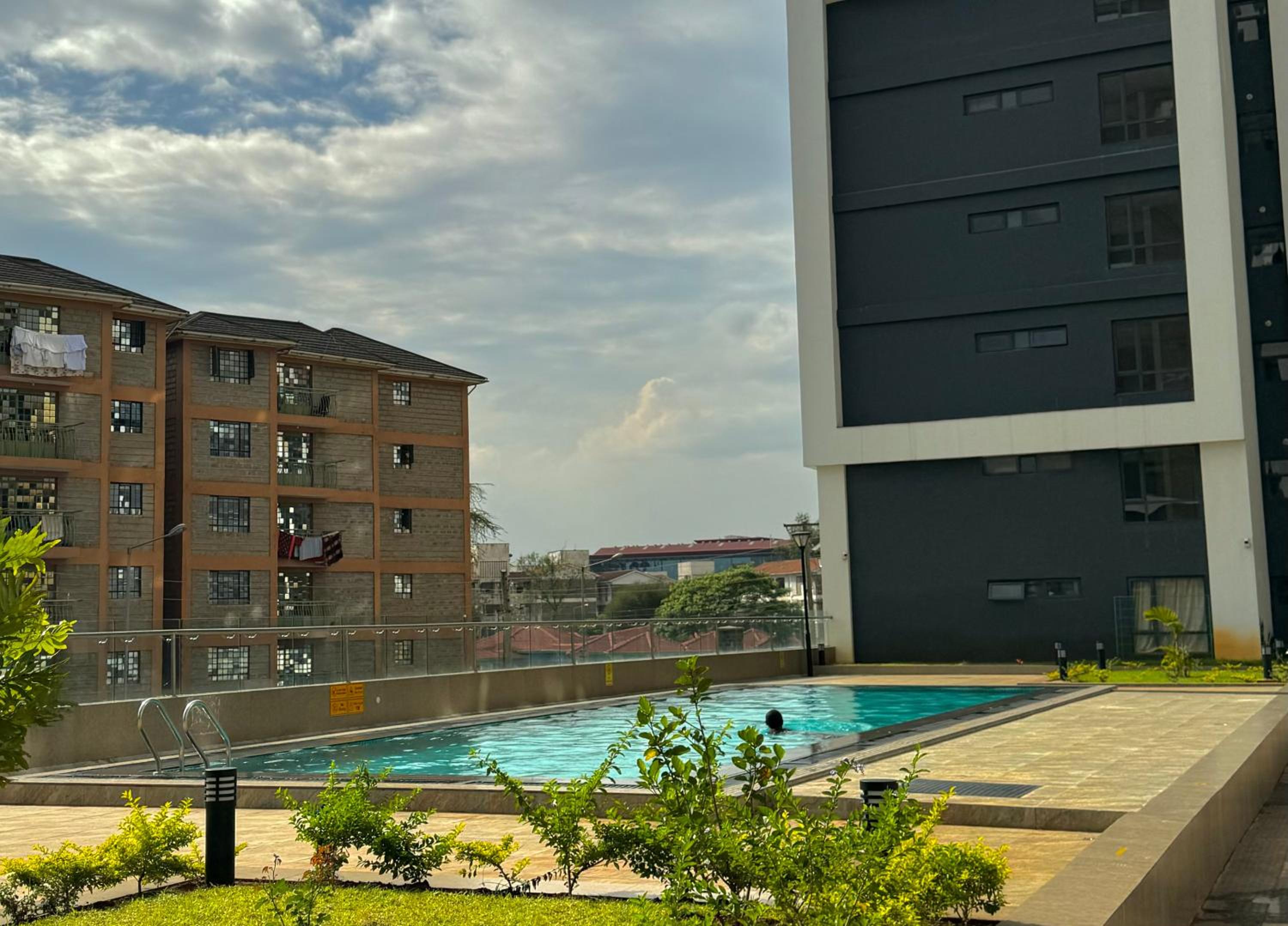 The Colorful Nest at Southpark Apartments view 3