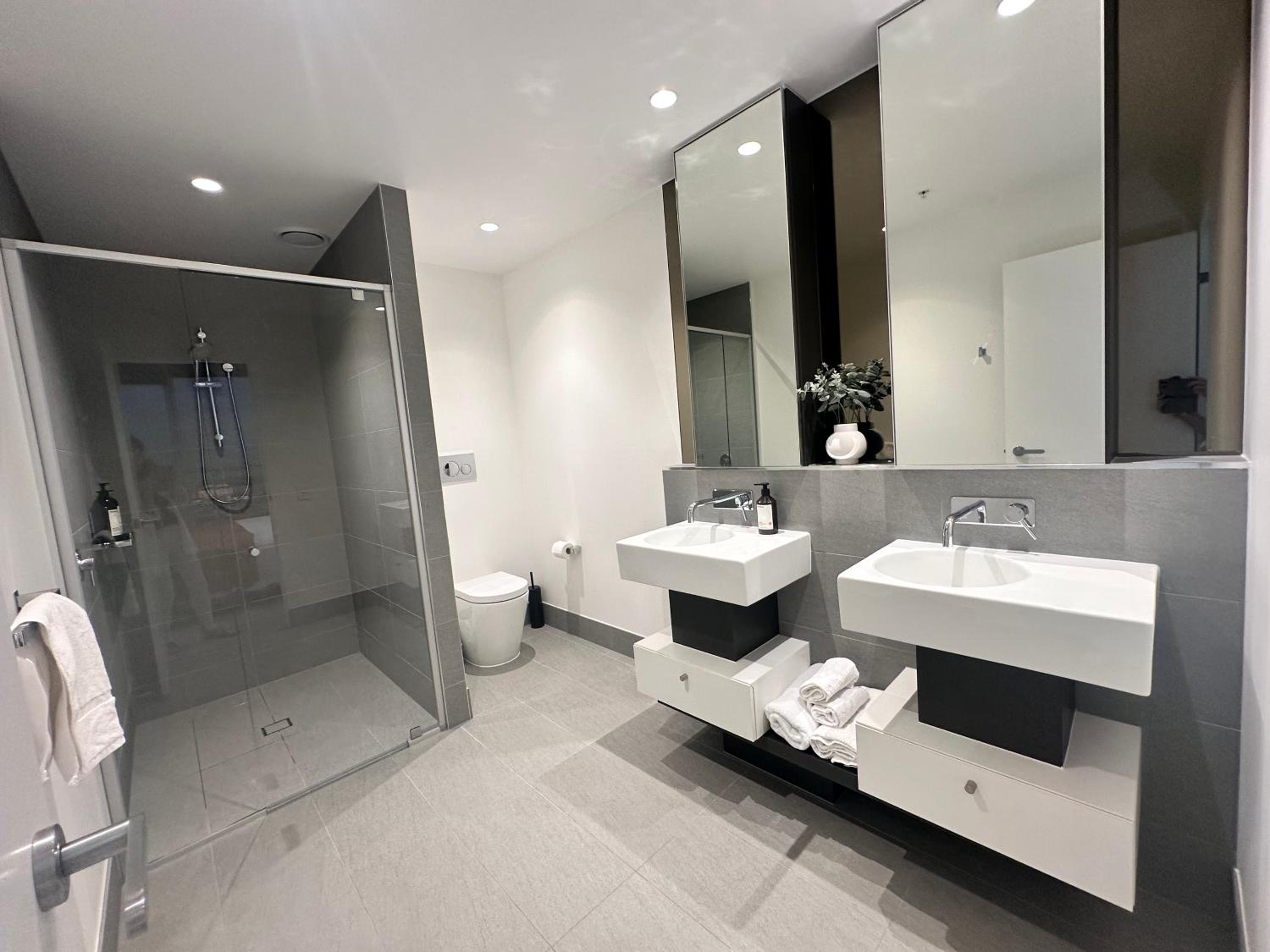 West Side Place Luxury Executive Residence by Ritz Carlton