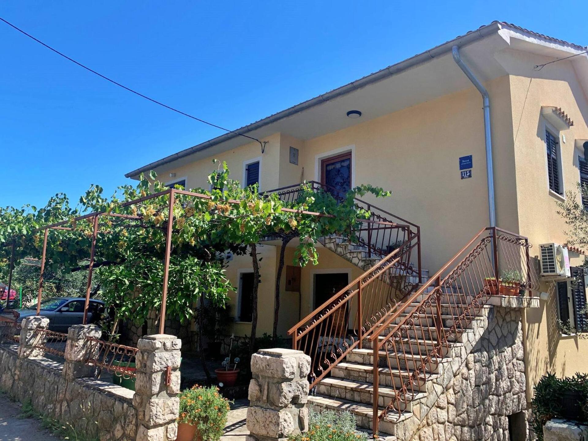 Apartments Santic