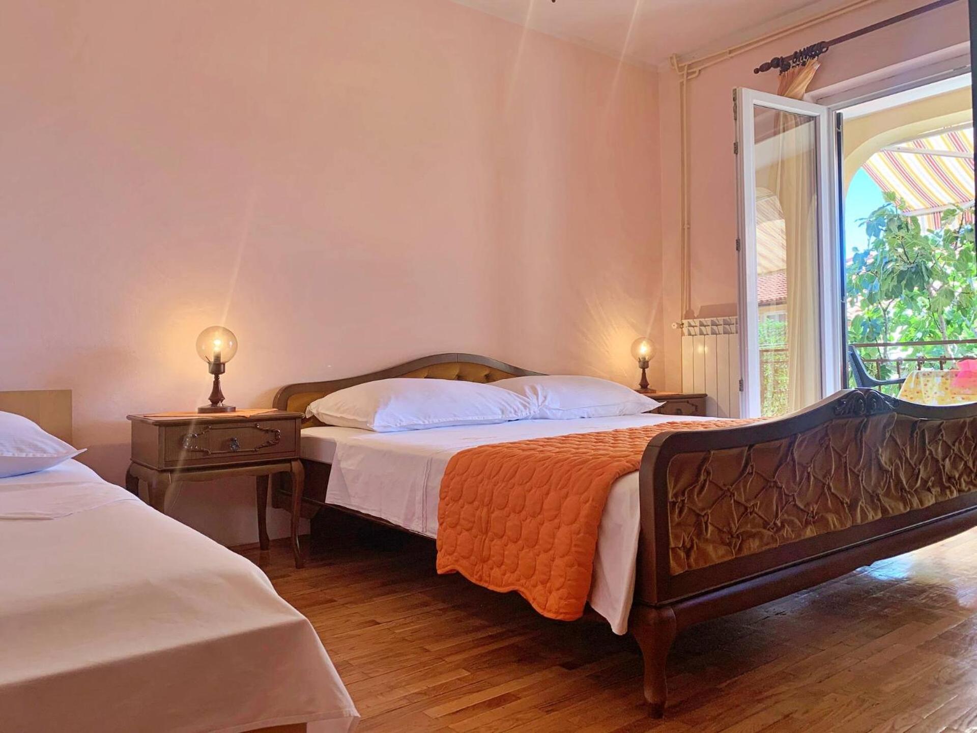 Apartments Santic