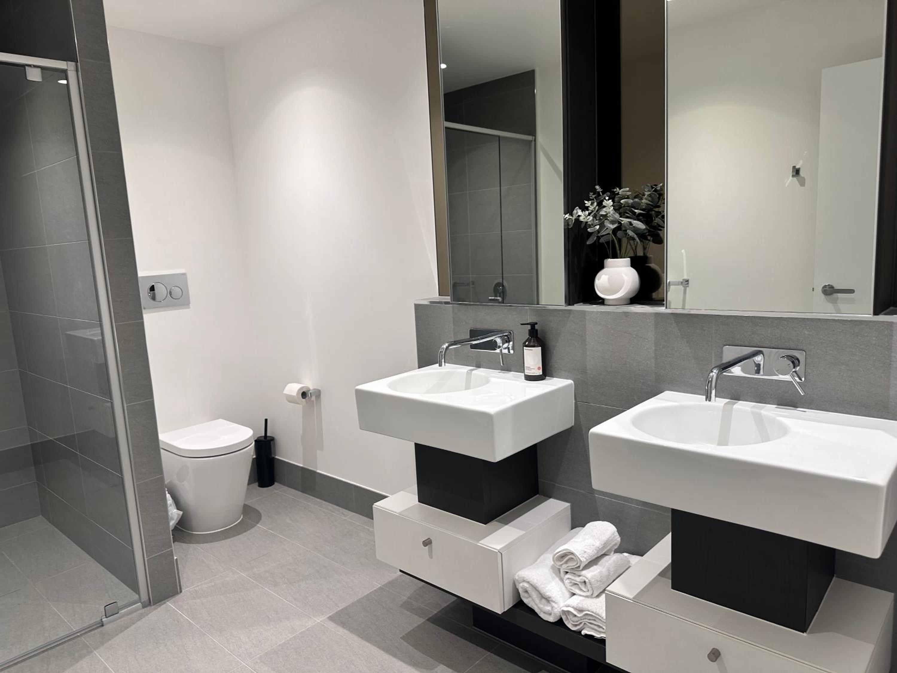 West Side Place Luxury Executive Residence by Ritz Carlton