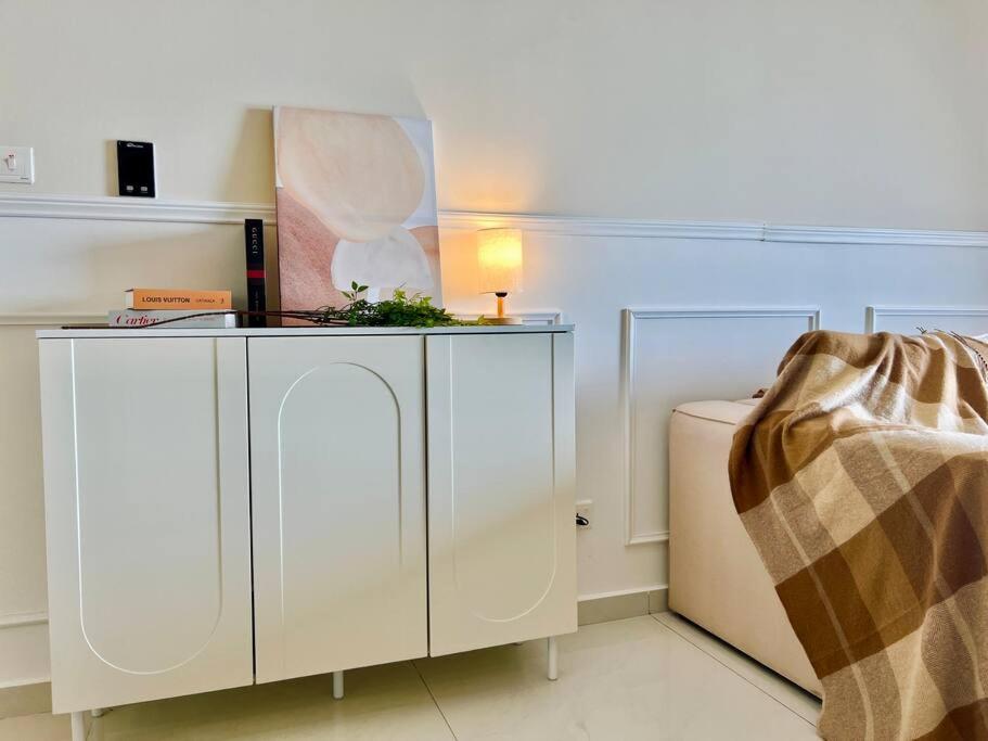 Country Garden Danga Bay Bay Laurel by R9 HomeStay