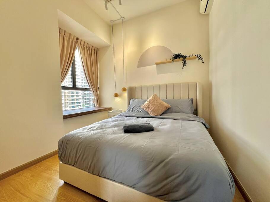 Country Garden Danga Bay Bay Laurel by R9 HomeStay