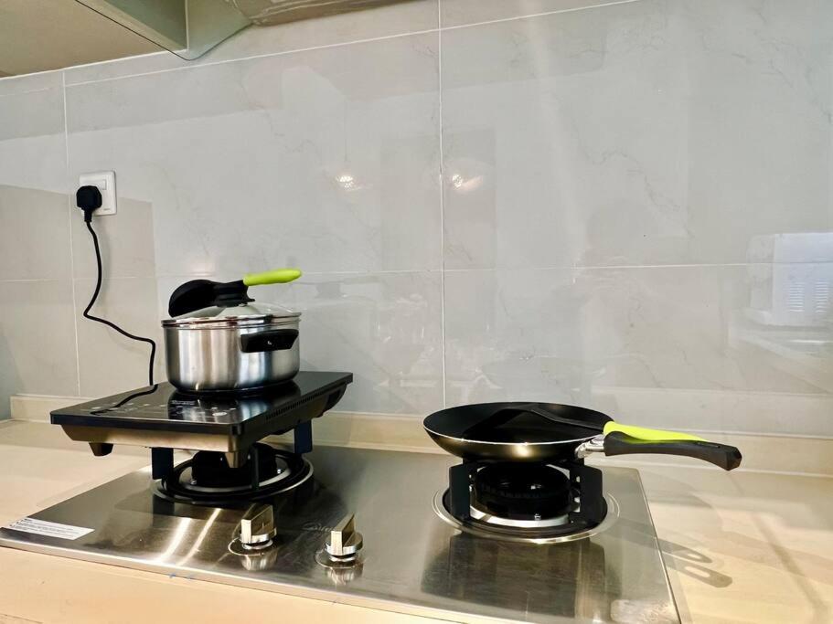 Country Garden Danga Bay Bay Laurel by R9 HomeStay