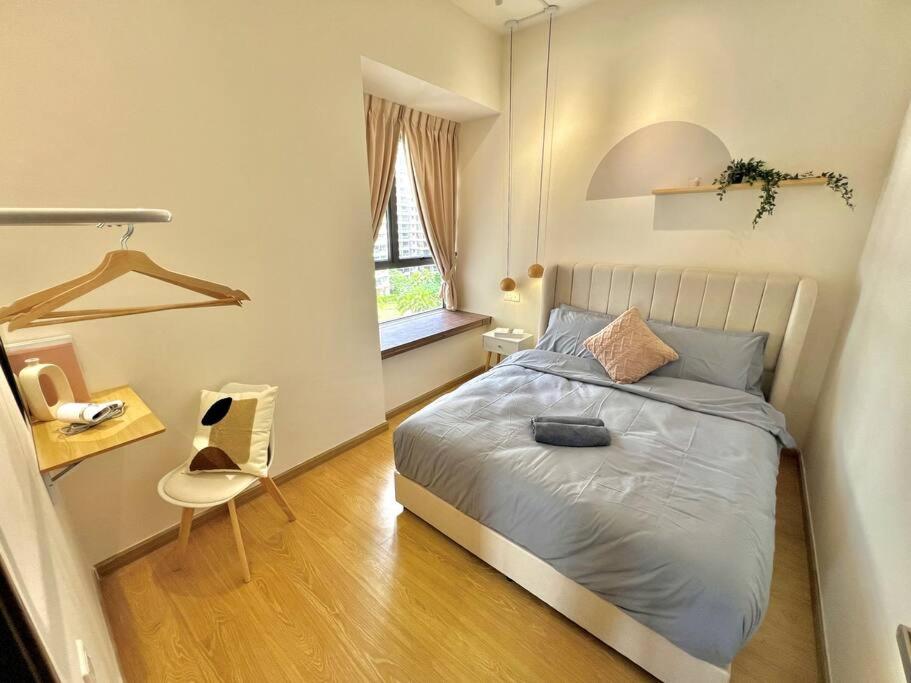 Country Garden Danga Bay Bay Laurel by R9 HomeStay