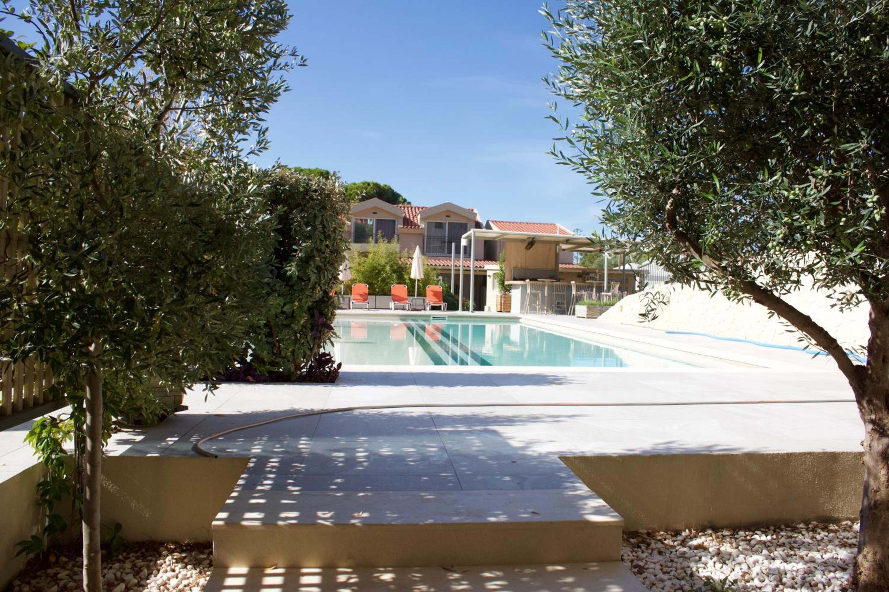Makris Yialos Apartments
