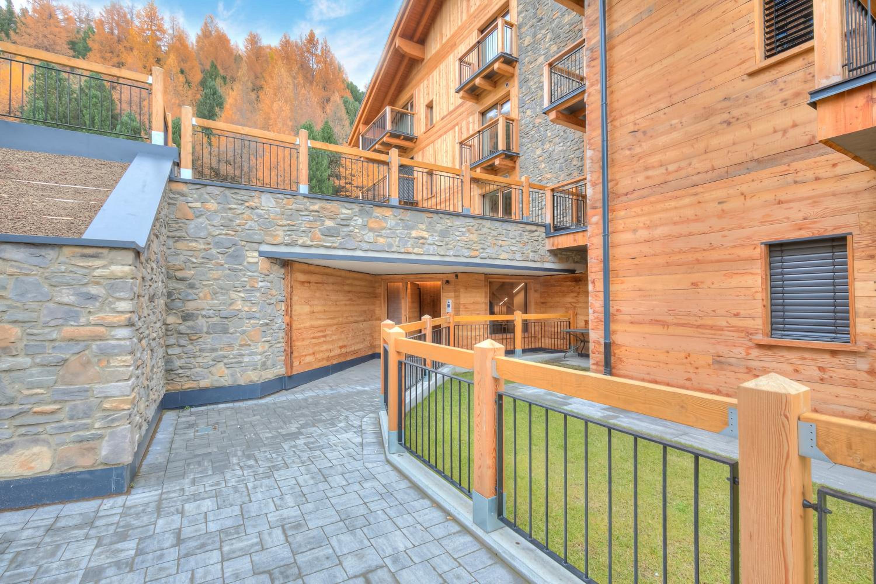 Edelweiss - Happy Rentals view 3