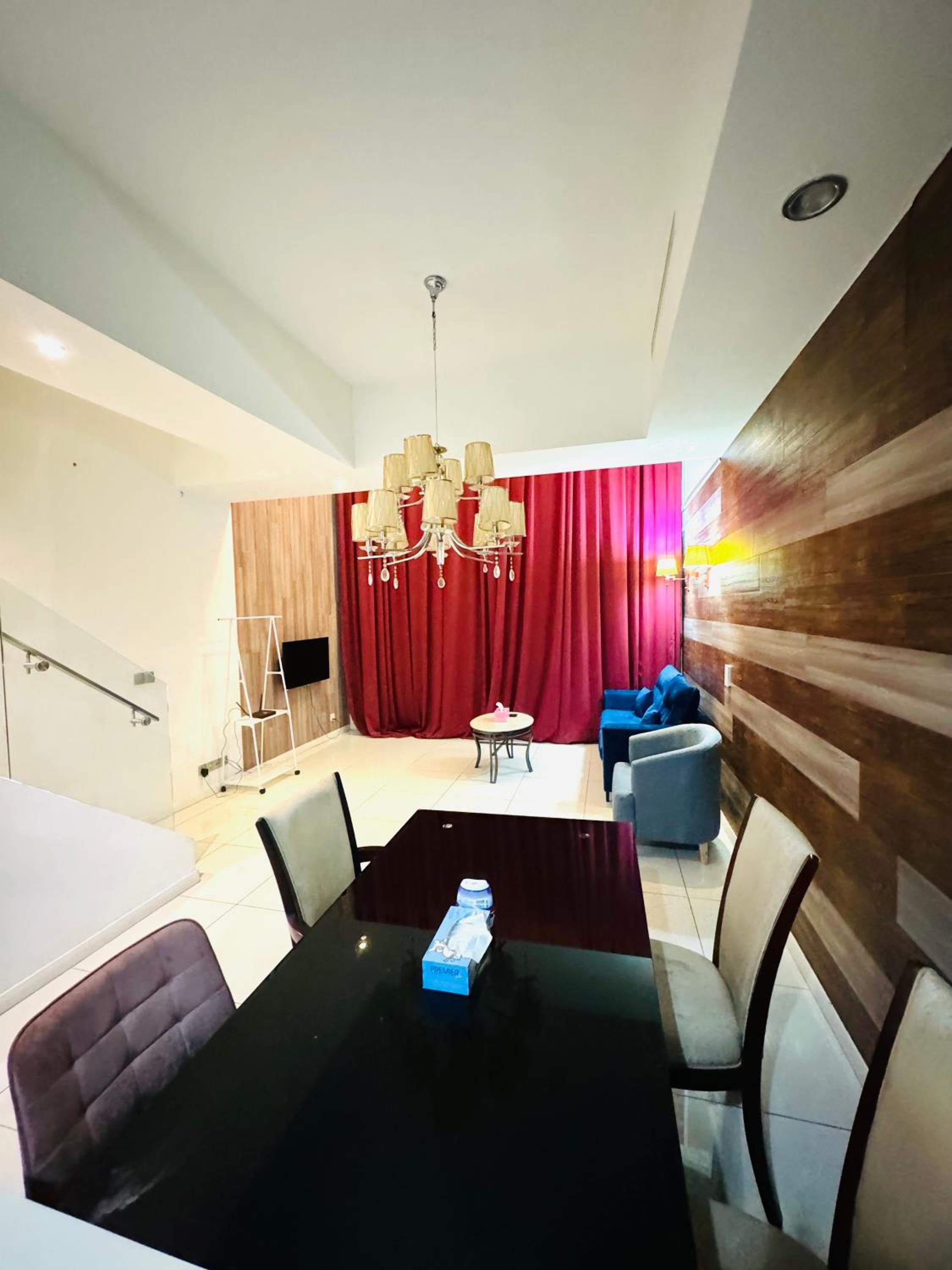Mcity Ampang Duplex Groove