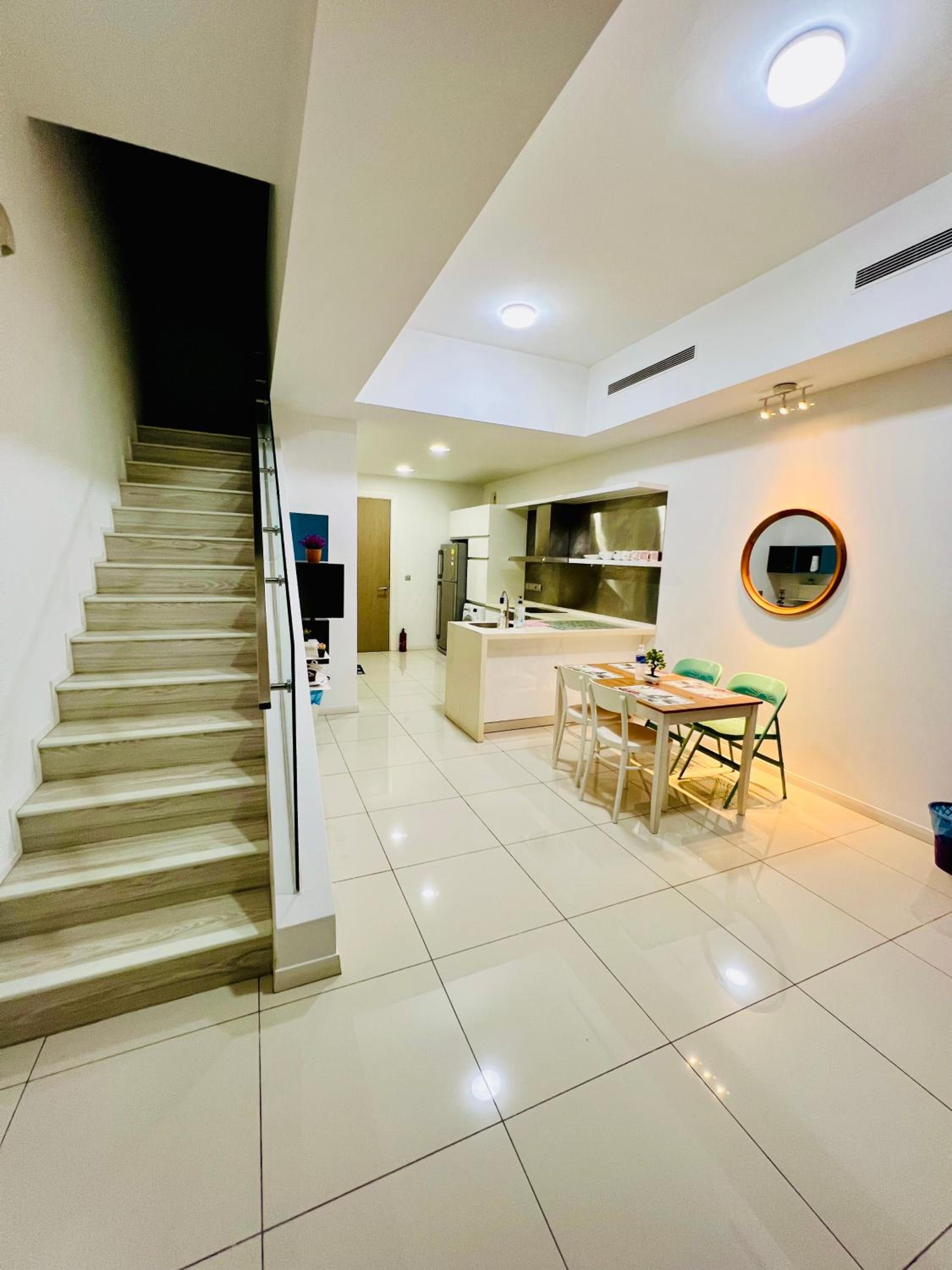 Mcity Ampang Duplex Groove