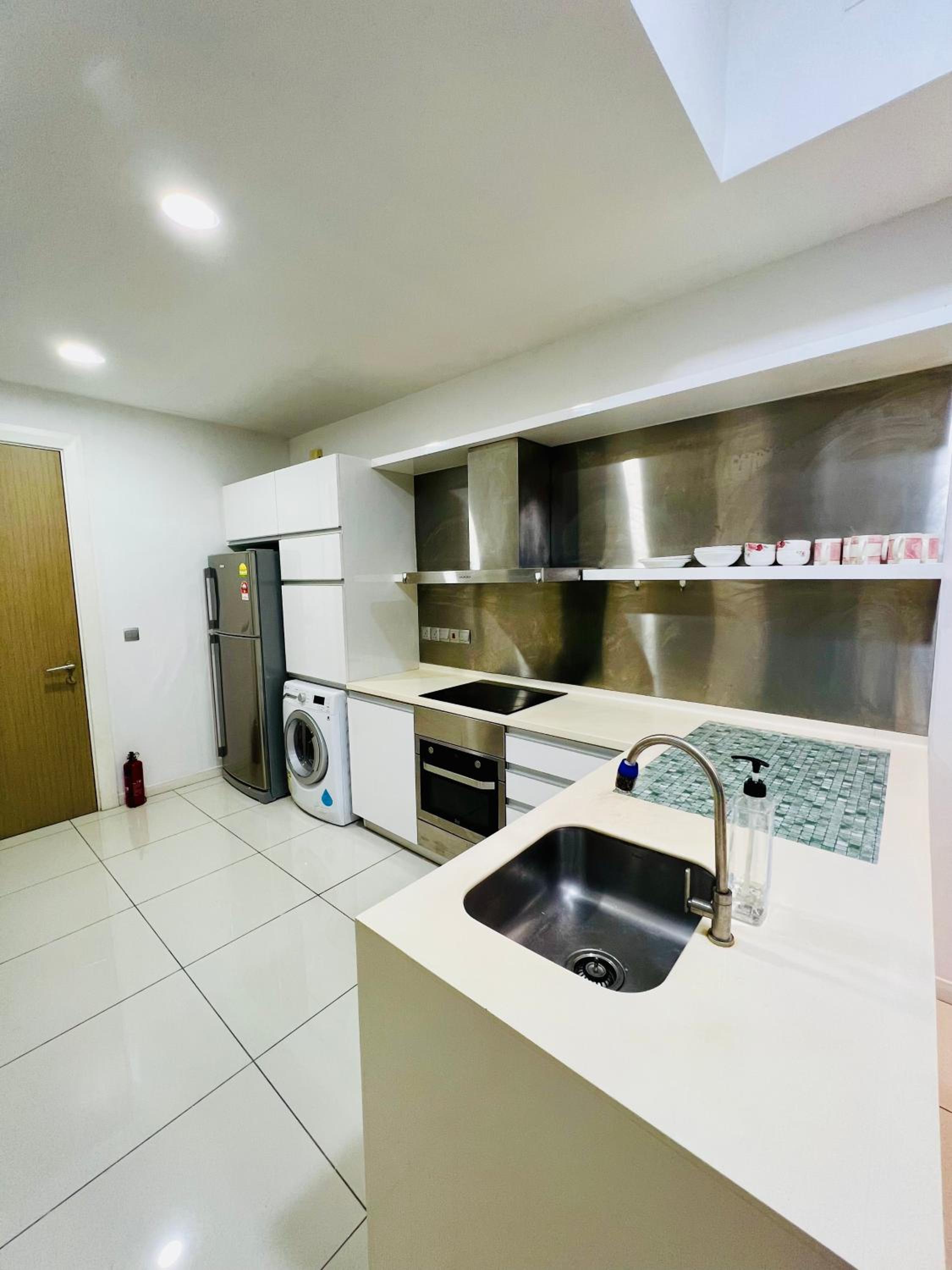 Mcity Ampang Duplex Groove