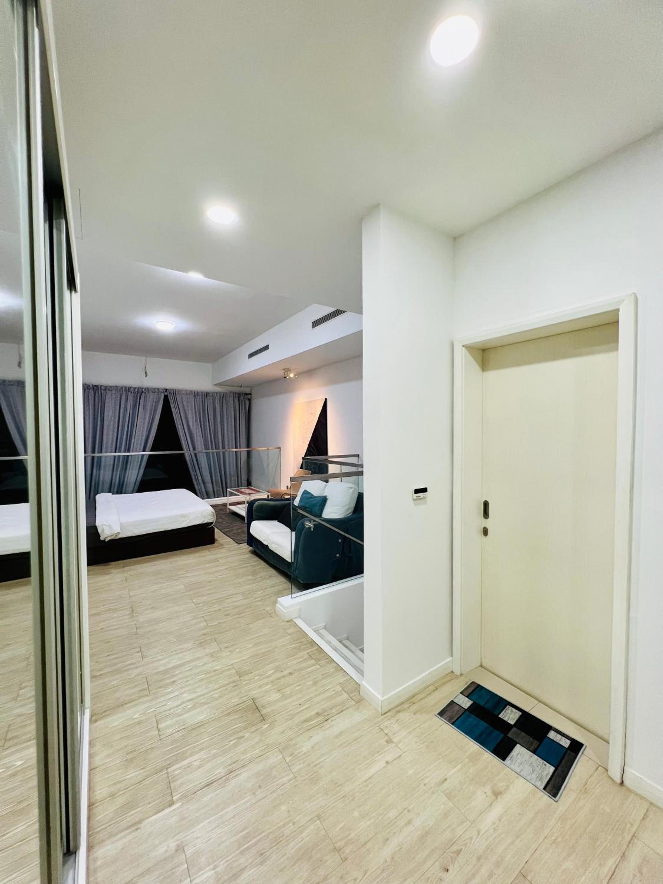 Mcity Ampang Duplex Groove