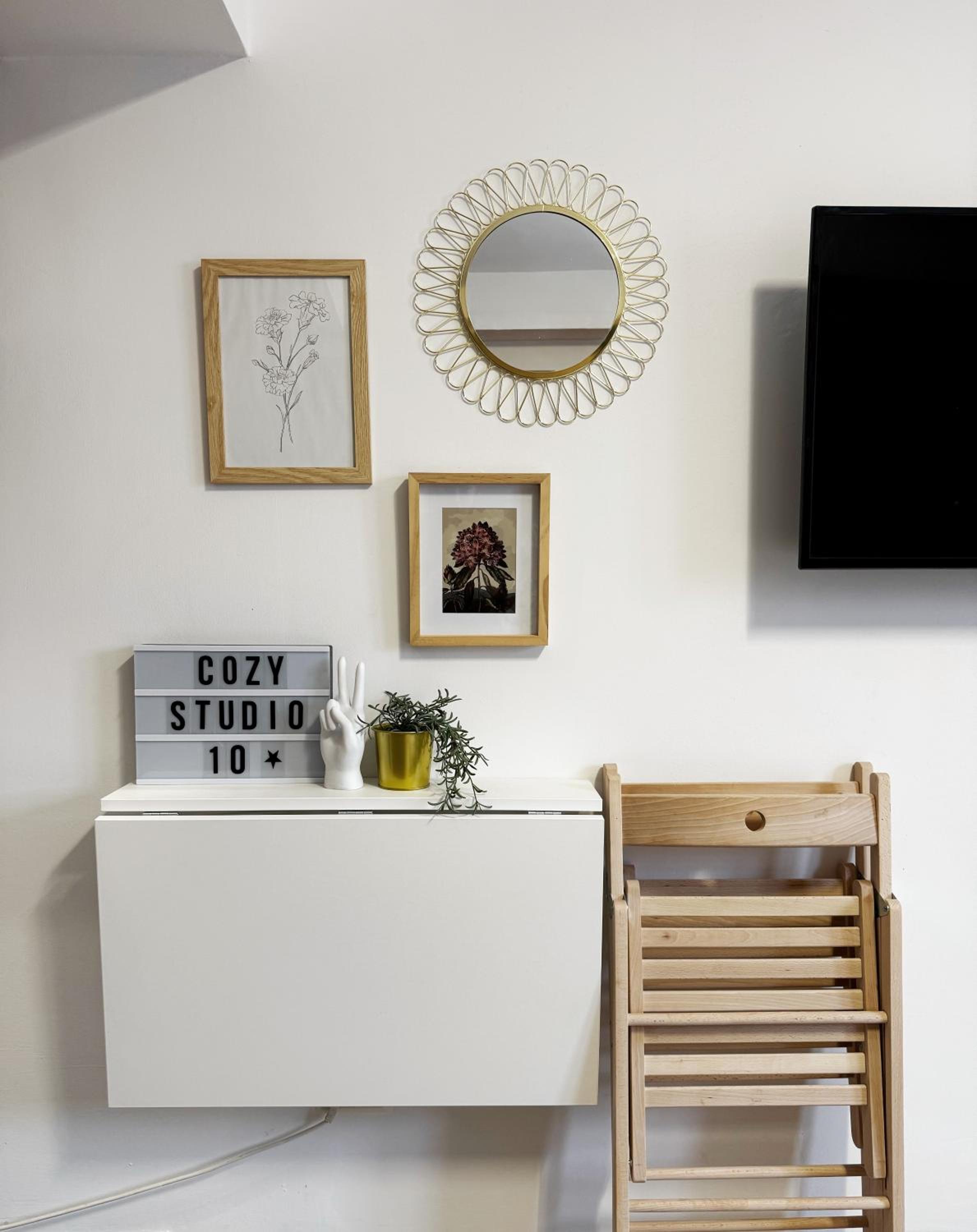 Cozy Studio Retreat - Quiet, Premium Stay