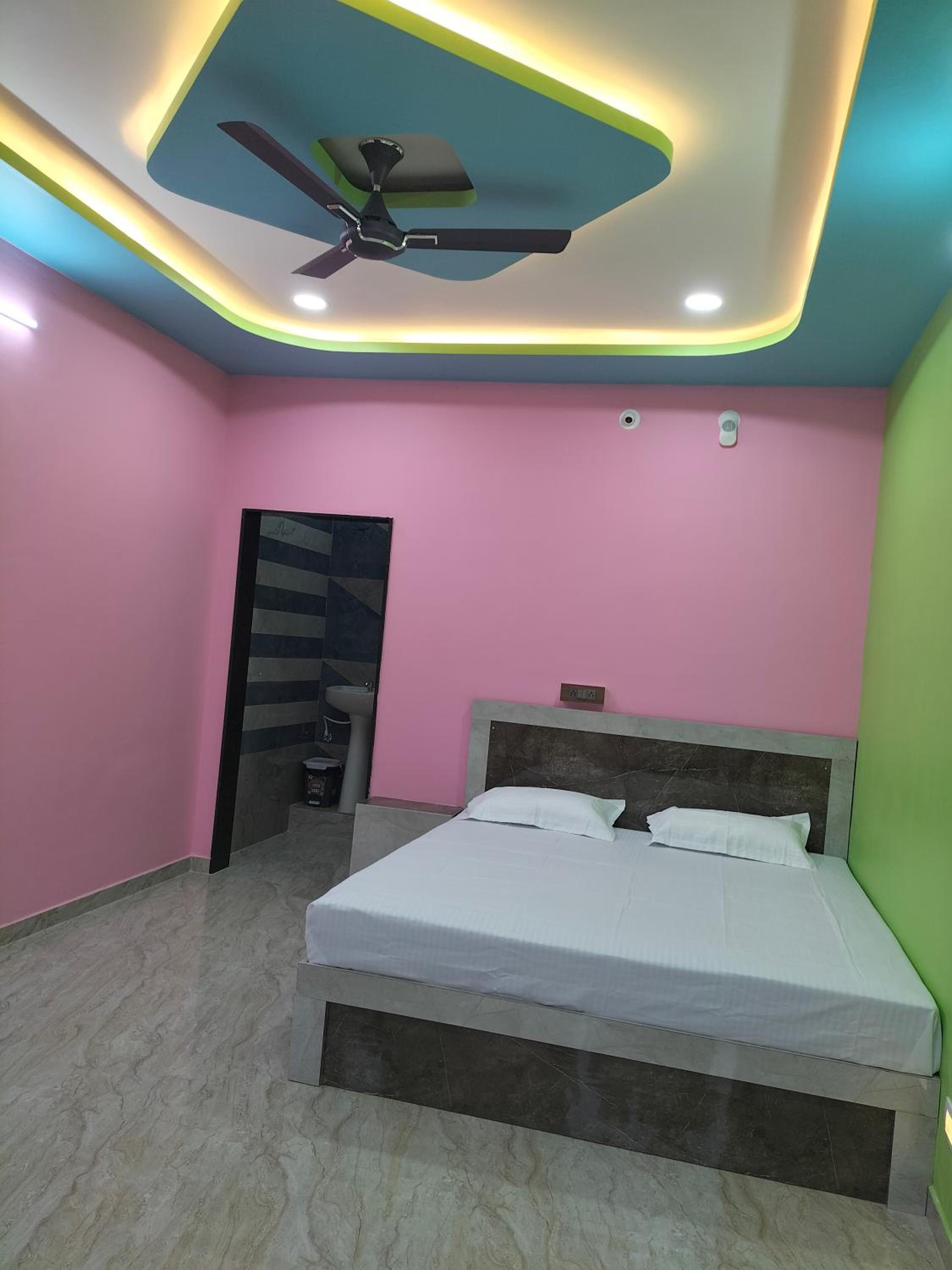 Aras homestay hampi view 4