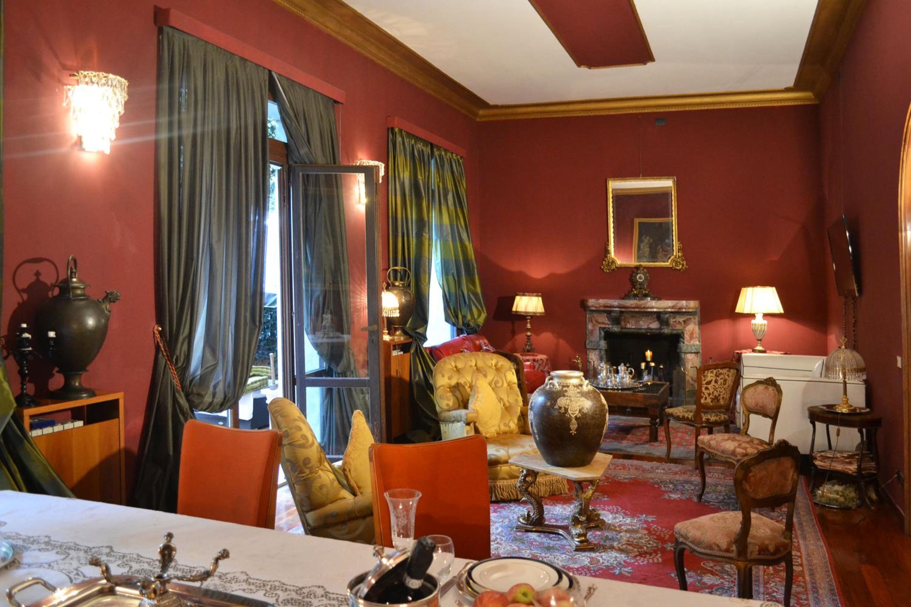 lounge