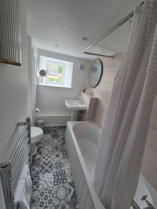 Cosy Cotswold Cottage