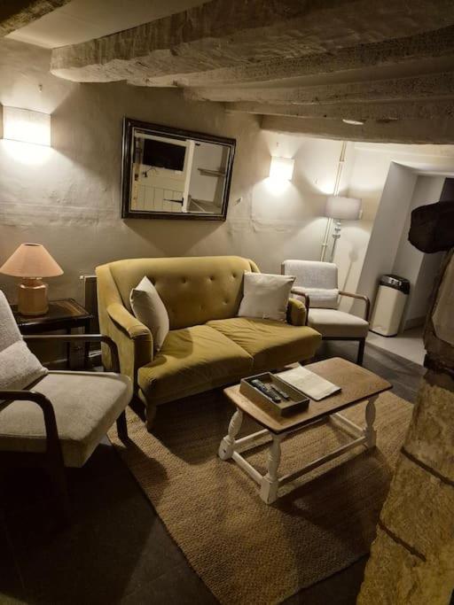 Cosy Cotswold Cottage