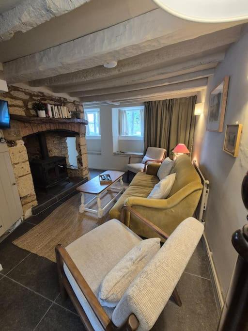 Cosy Cotswold Cottage