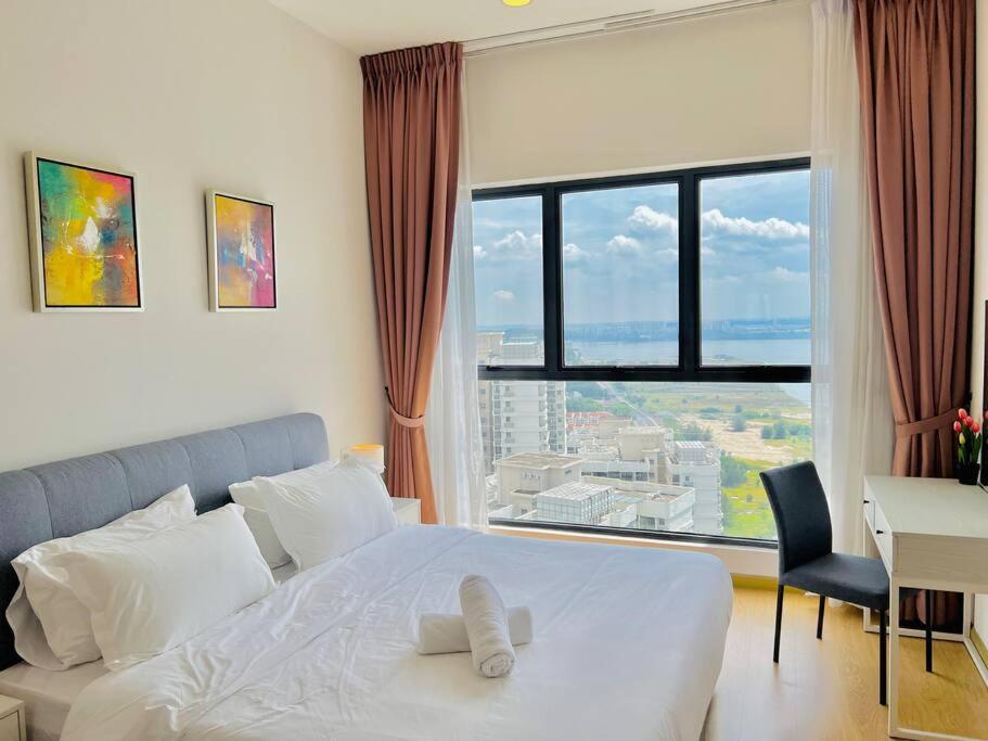 Country Garden Danga Bay Lovell by R9 HomeStay
