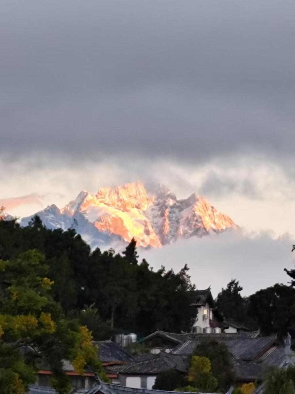 Lijiang Old Town Meiliju View Inn
