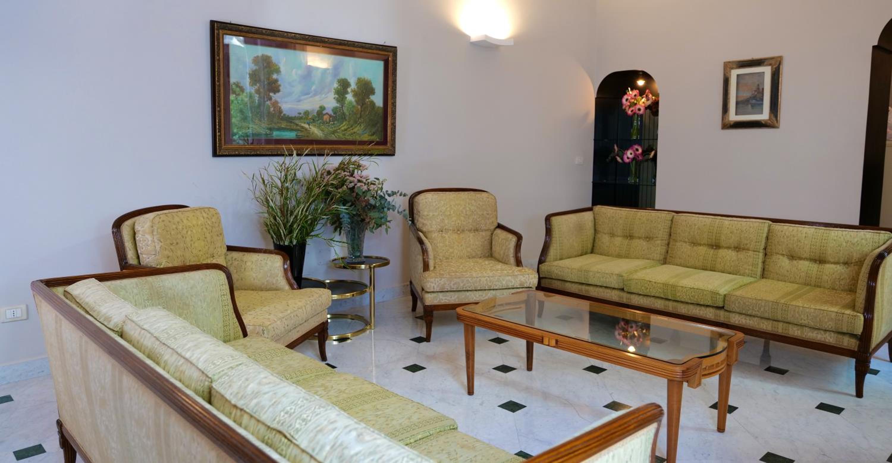 lounge