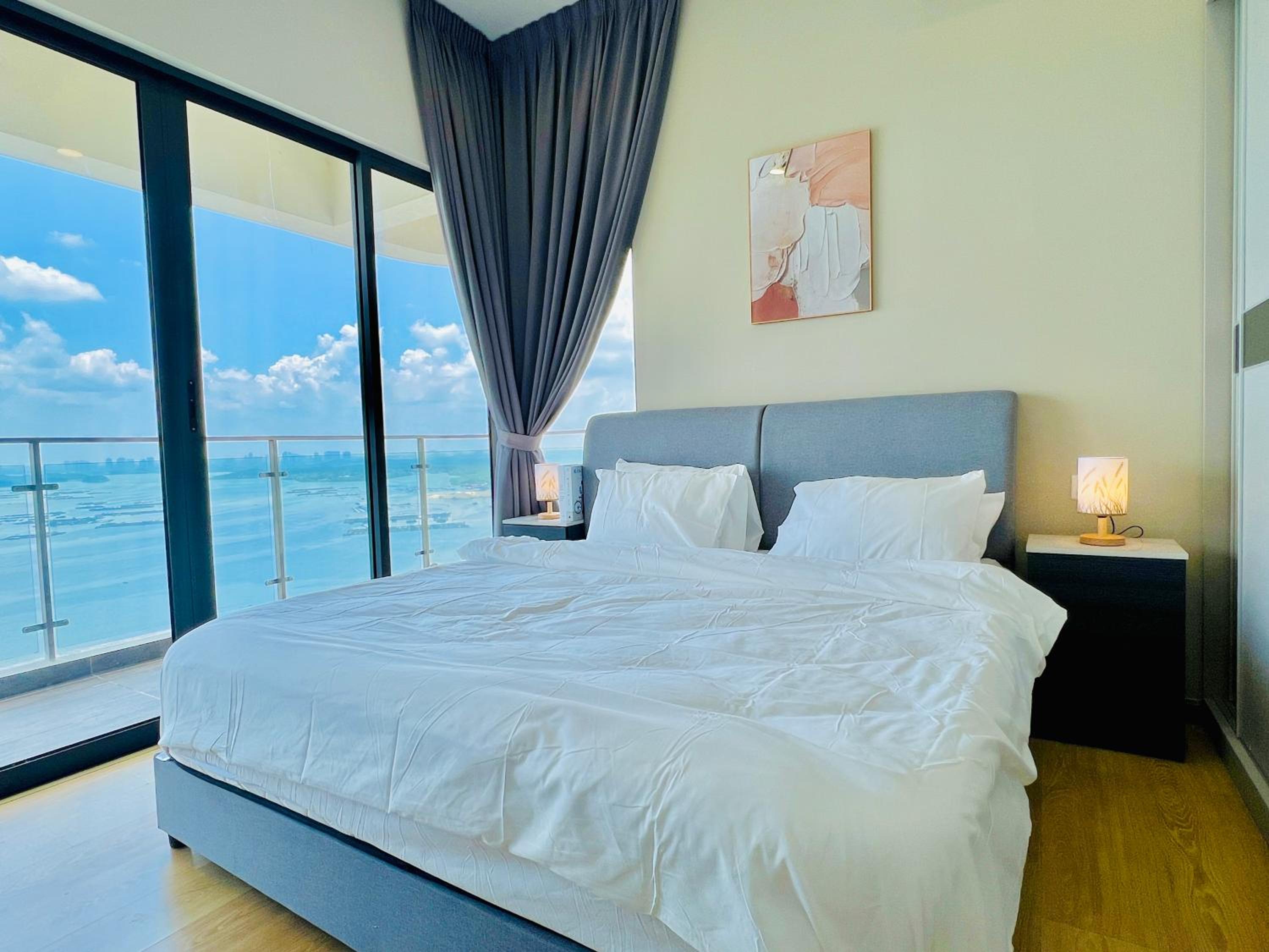 Country Garden Danga Bay Lovell by R9 HomeStay