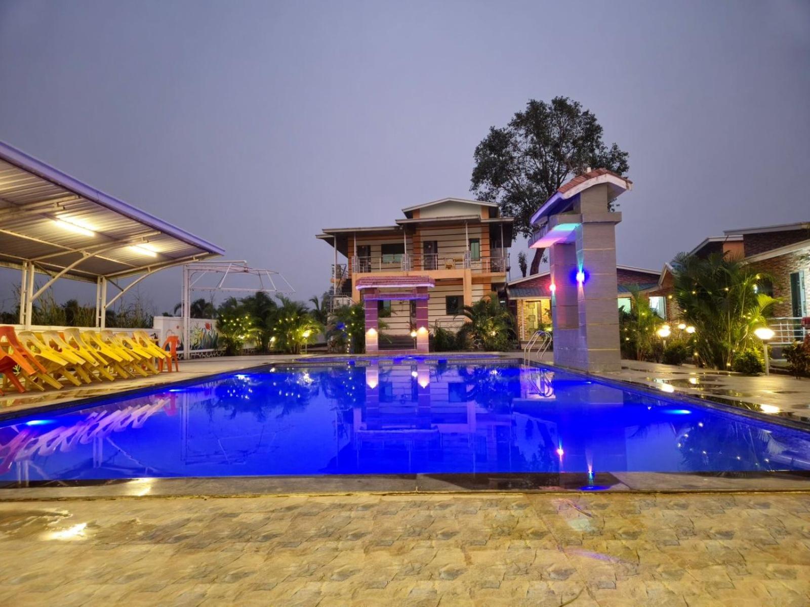 The Lakeside Resort view 5
