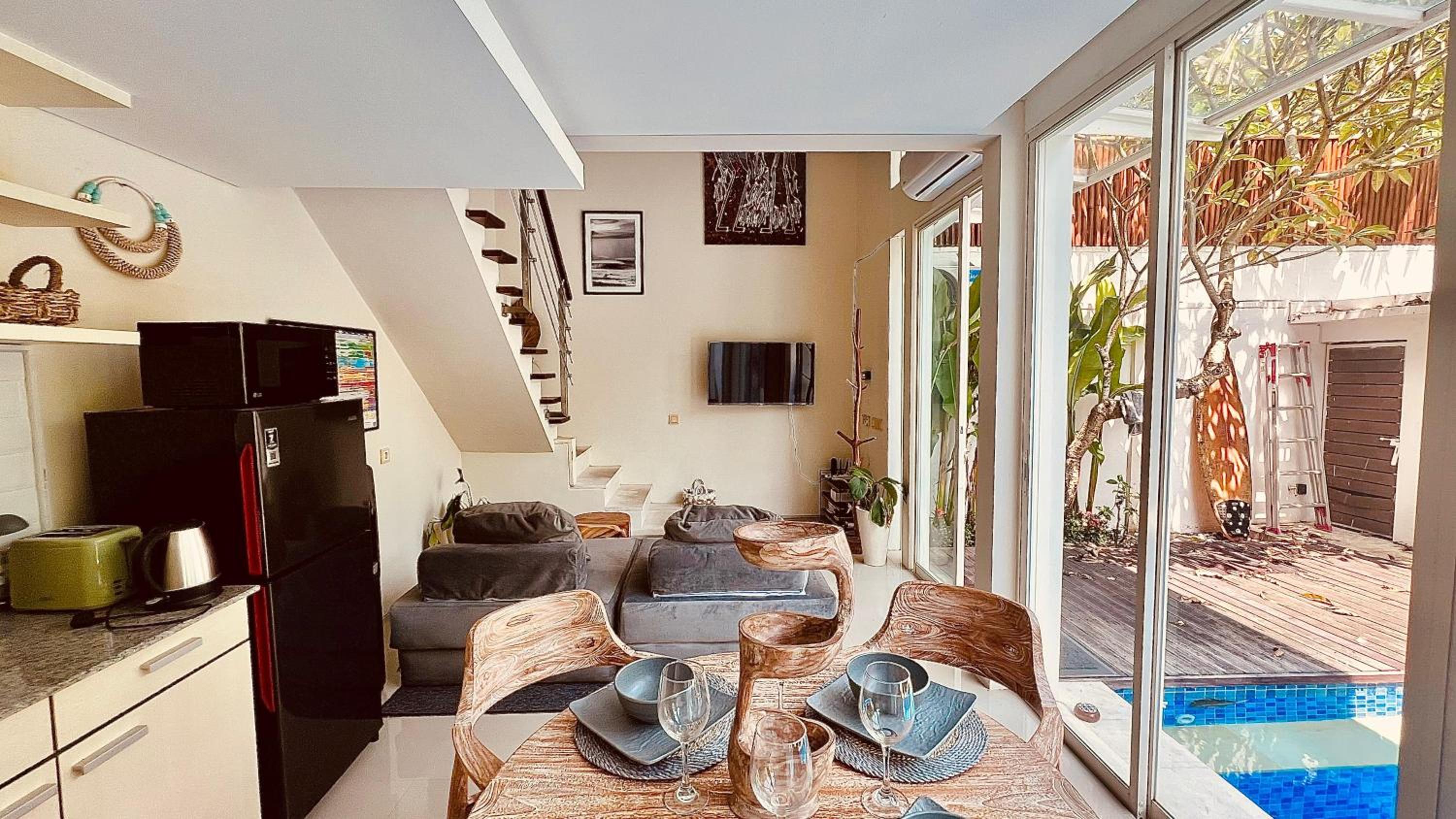 Modern Villa near Seminyak & Canggu, Large Pool view 5