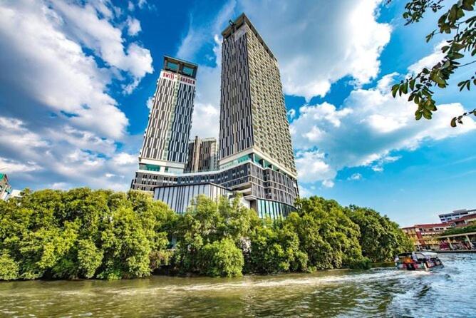 The Shore Premium Residences photo 1