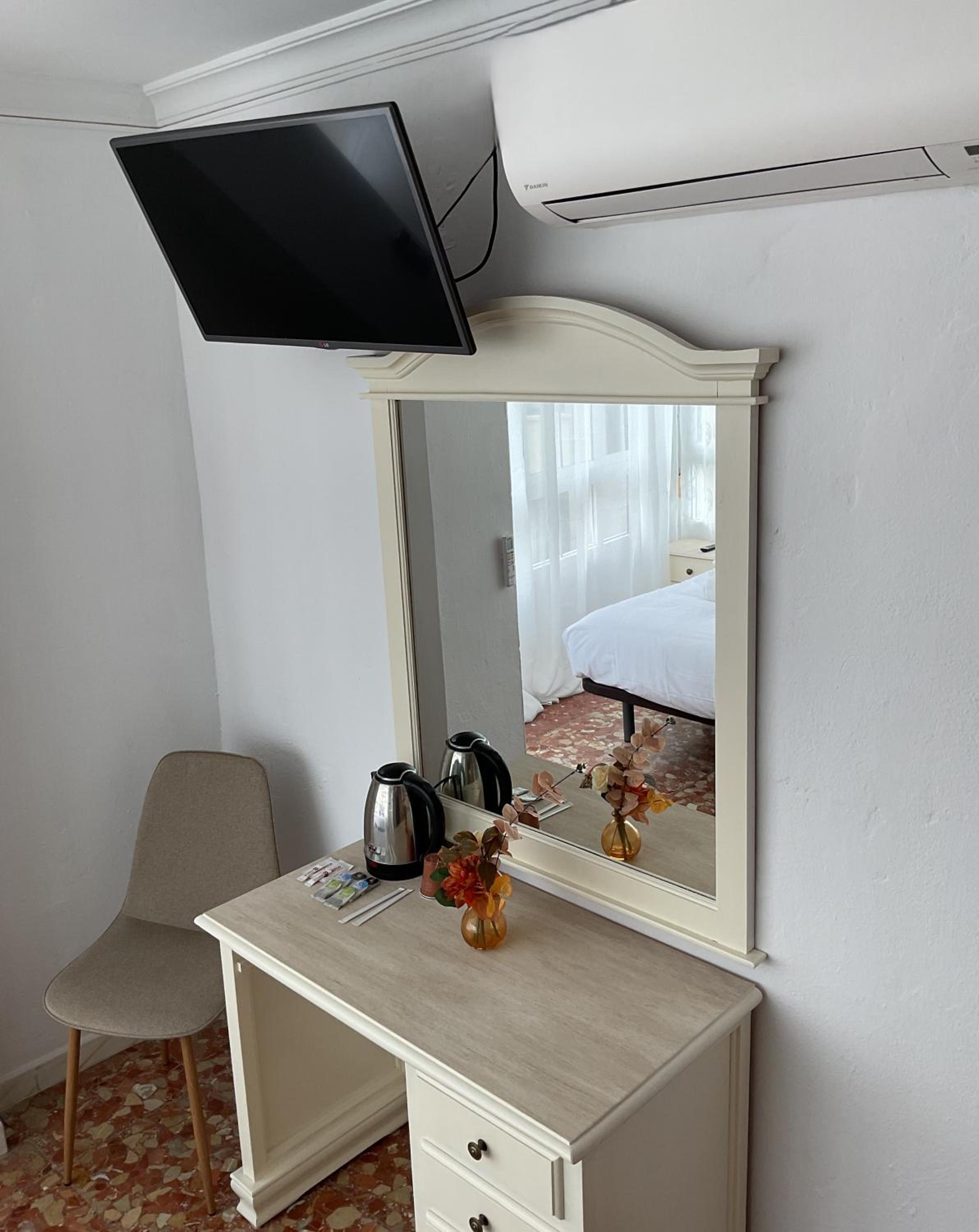 hotel room