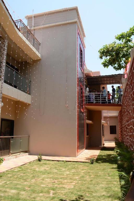 Malhar Bungalow