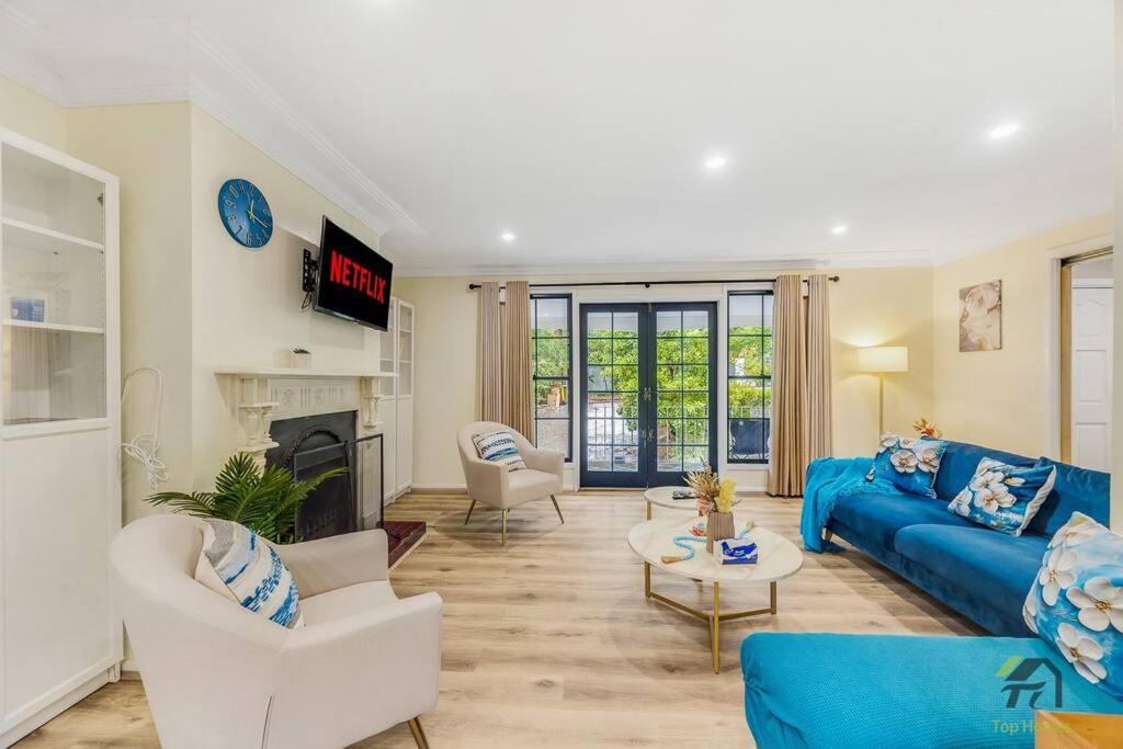 Modern four-bedroom house in castle hill