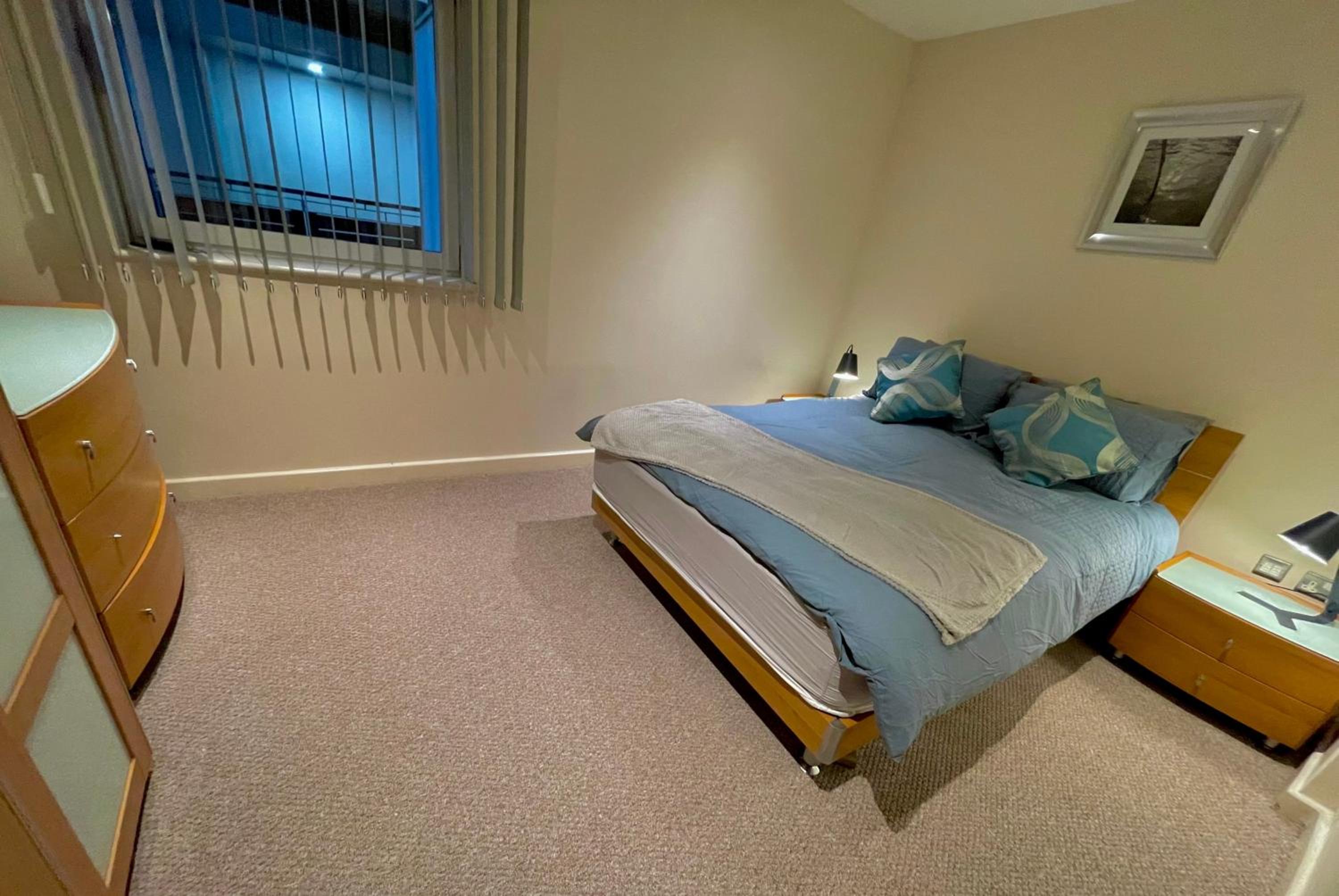 City Center Charm - Modern 3 Bedroom in Birmingham view 3