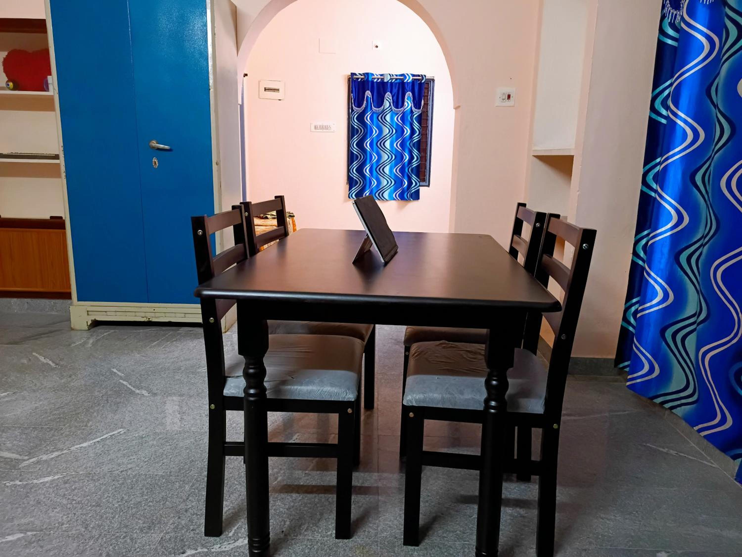 SIGNIN Homestay 888Six6Six0628 EFS Master Bedroom view 4