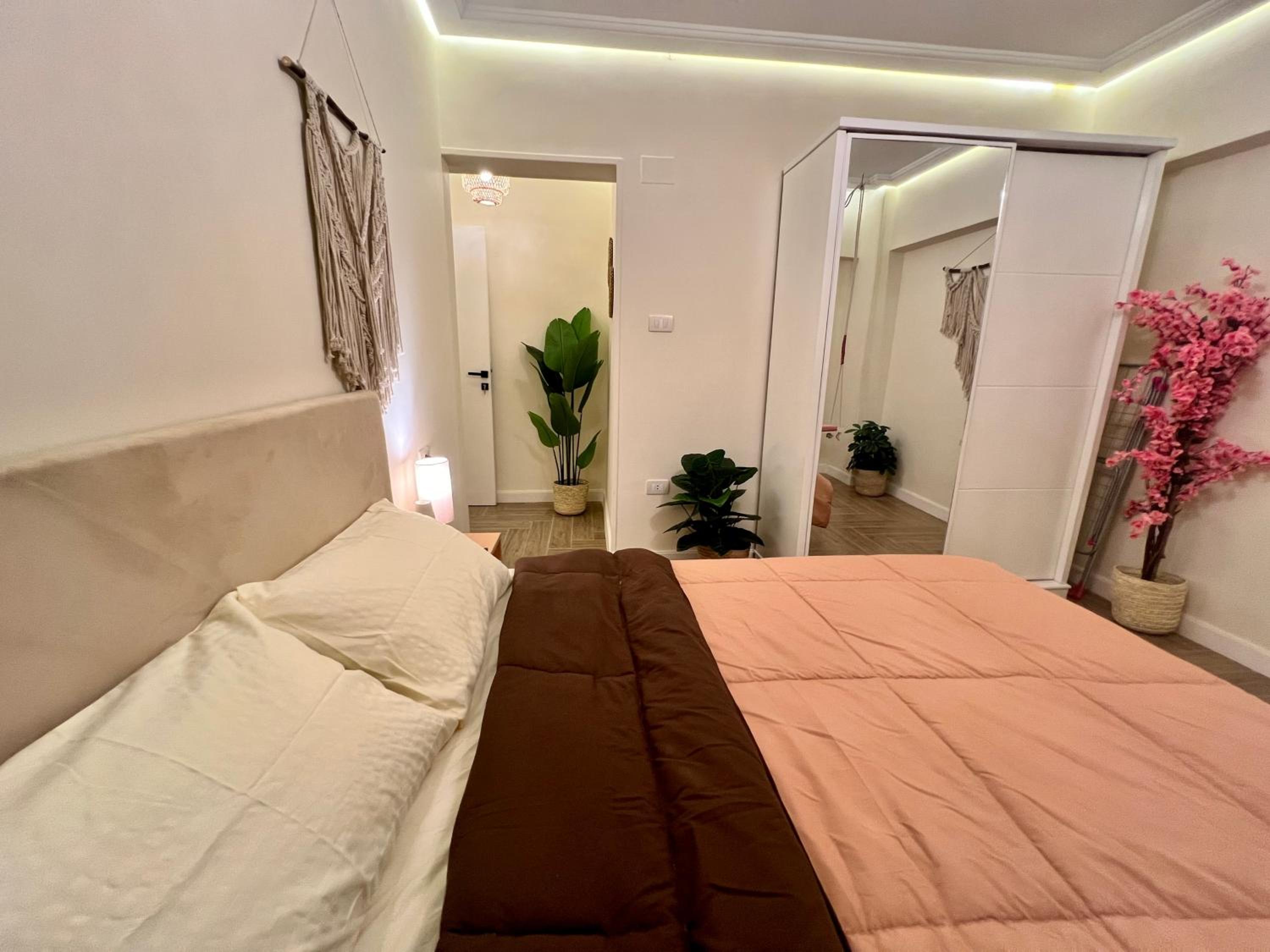 Boho 2BR Apartment with Garden View