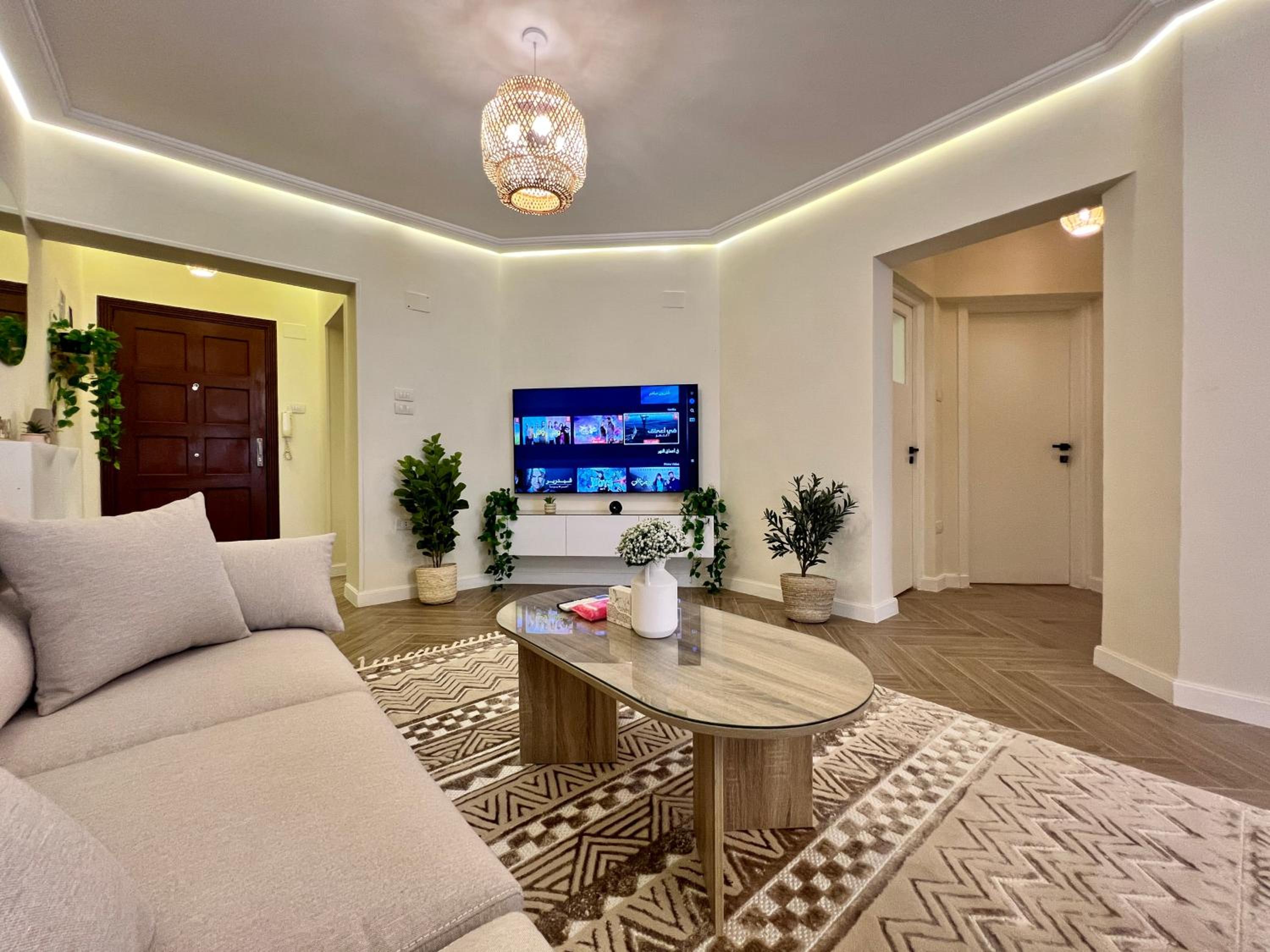 Boho 2BR Apartment with Garden View