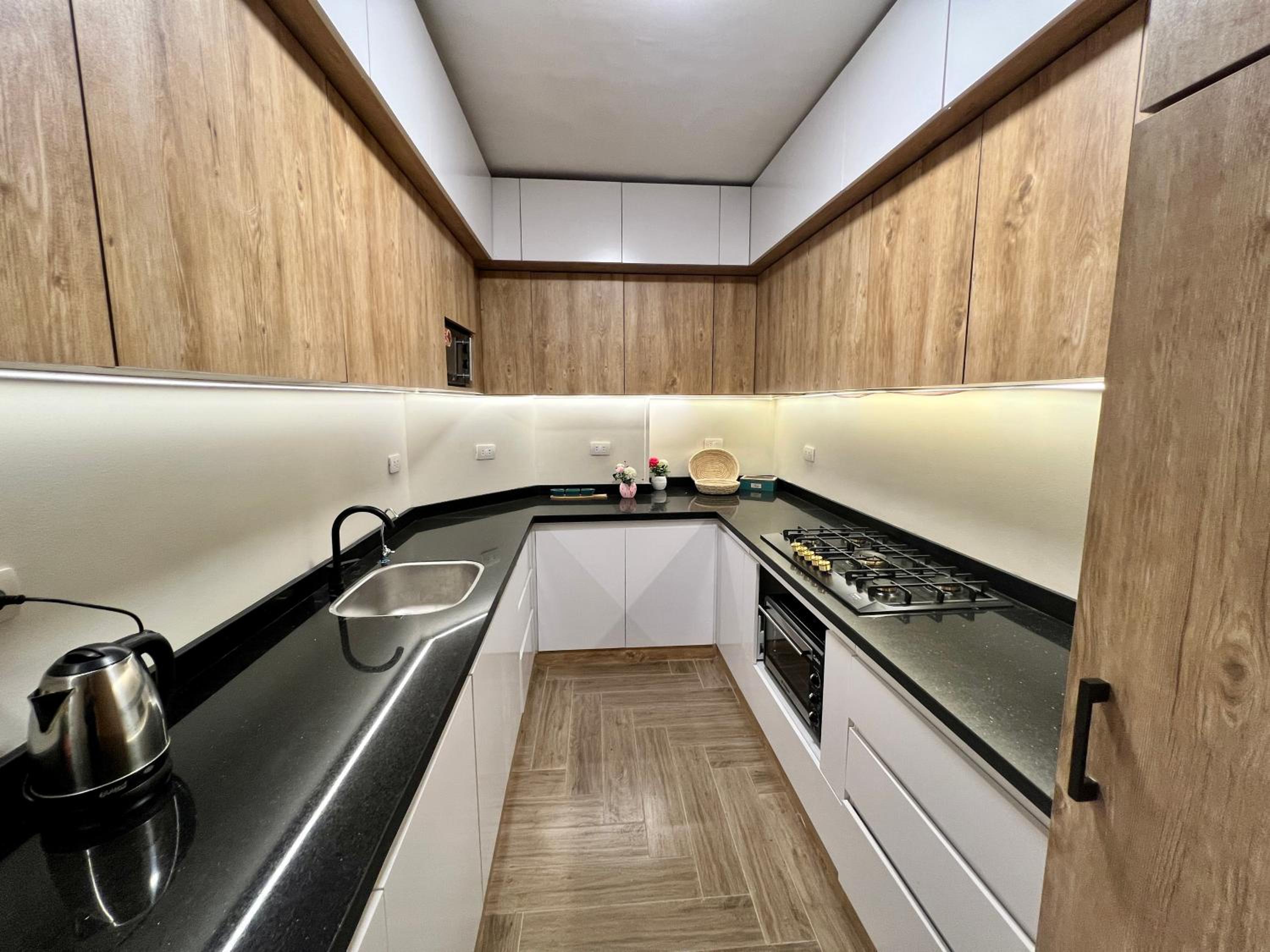 Boho 2BR Apartment with Garden View