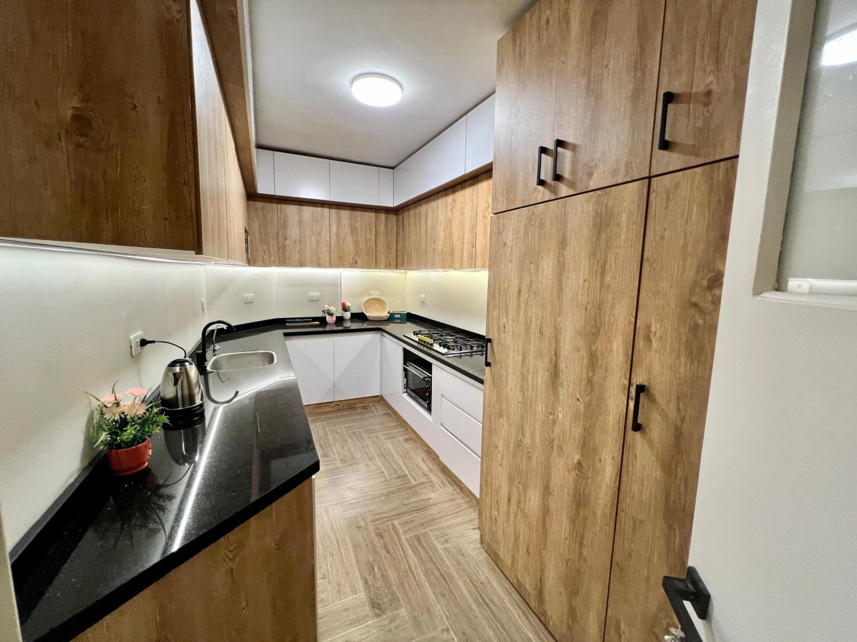 Boho 2BR Apartment with Garden View
