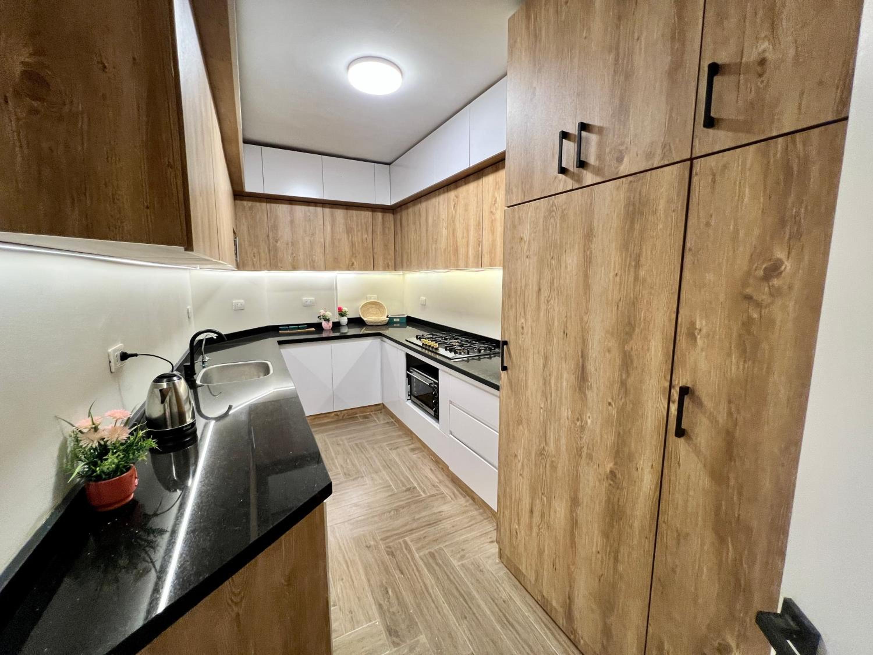 Boho 2BR Apartment with Garden View
