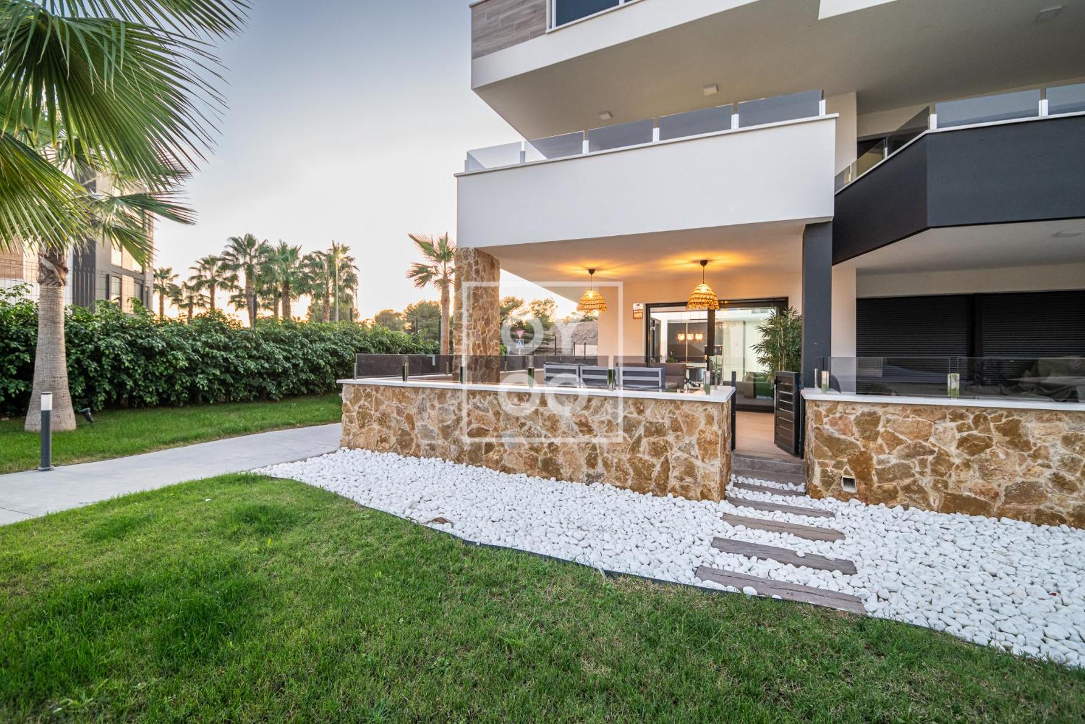 Oasis del Amanecer, luxury ground floor retreat