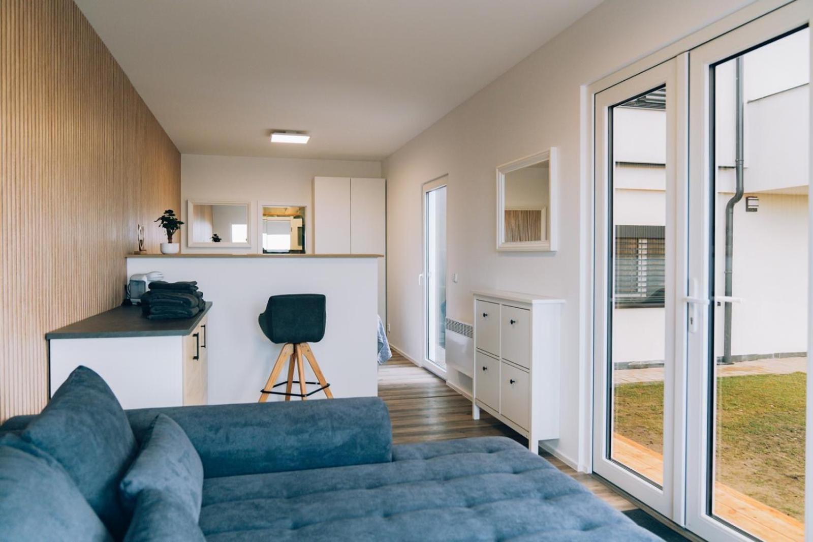 Airport Luxury Apartment & Spa Prague