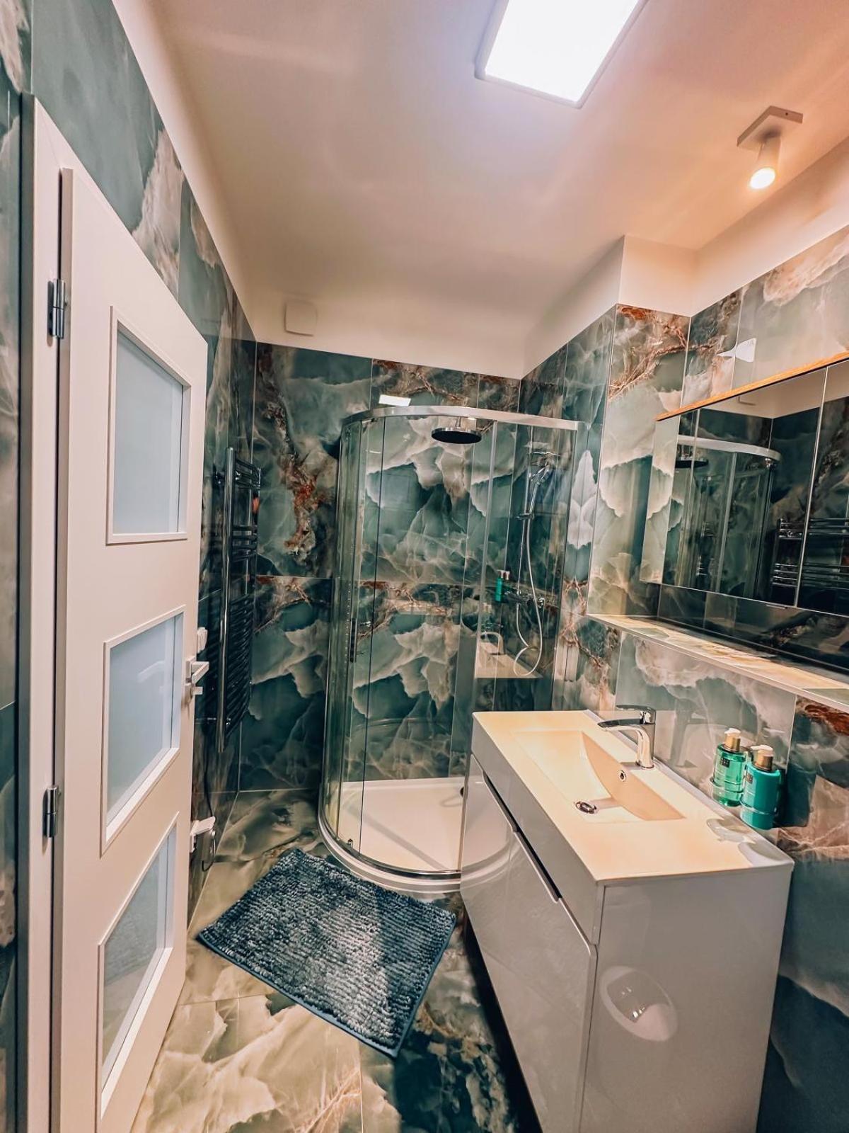 Airport Luxury Apartment & Spa Prague