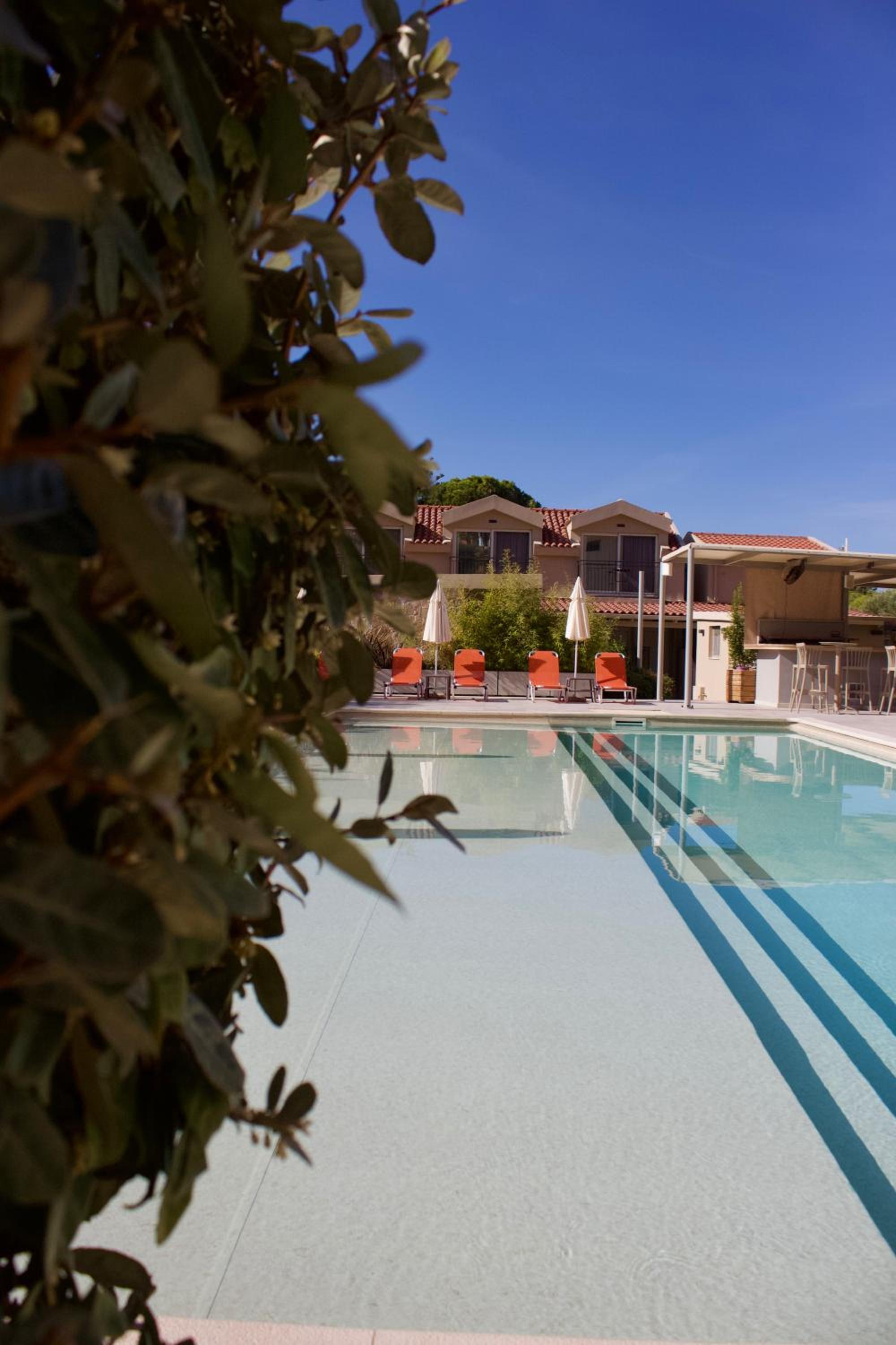 Makris Yialos Apartments