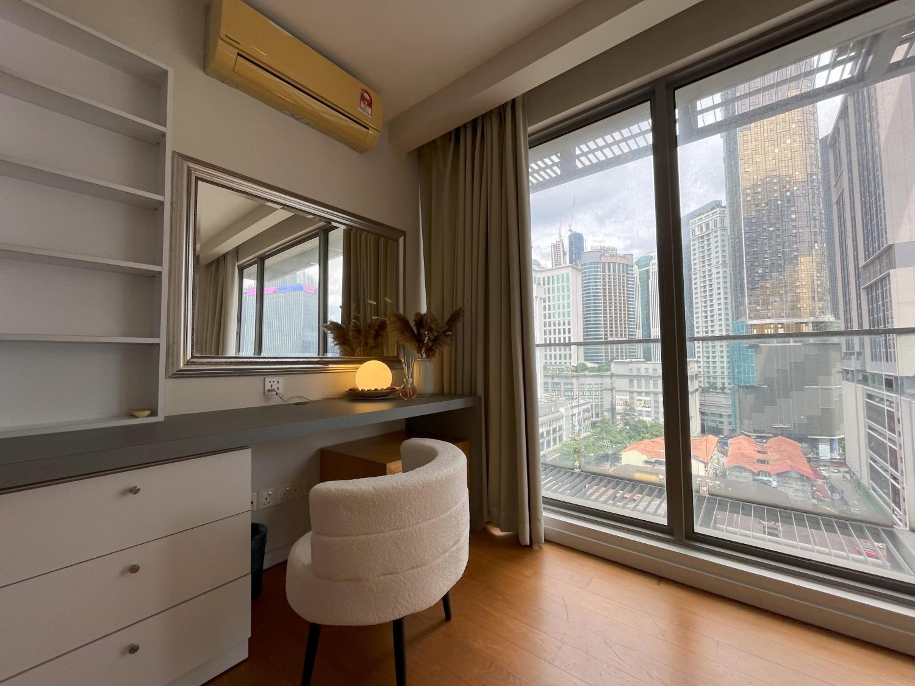 Bukit Bintang Scandi Muji Style 3min to Pavilion TRX 6pax