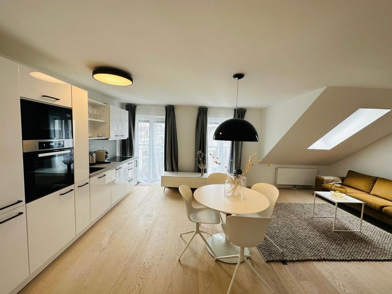 5 min walk from the Oktoberfest - Entire Apartment